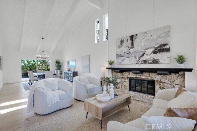 Foto del edificio - 5952 Woodland View Dr