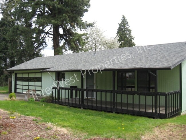 Photo - Ranch-Style Home in Beaverton with Fenced ...