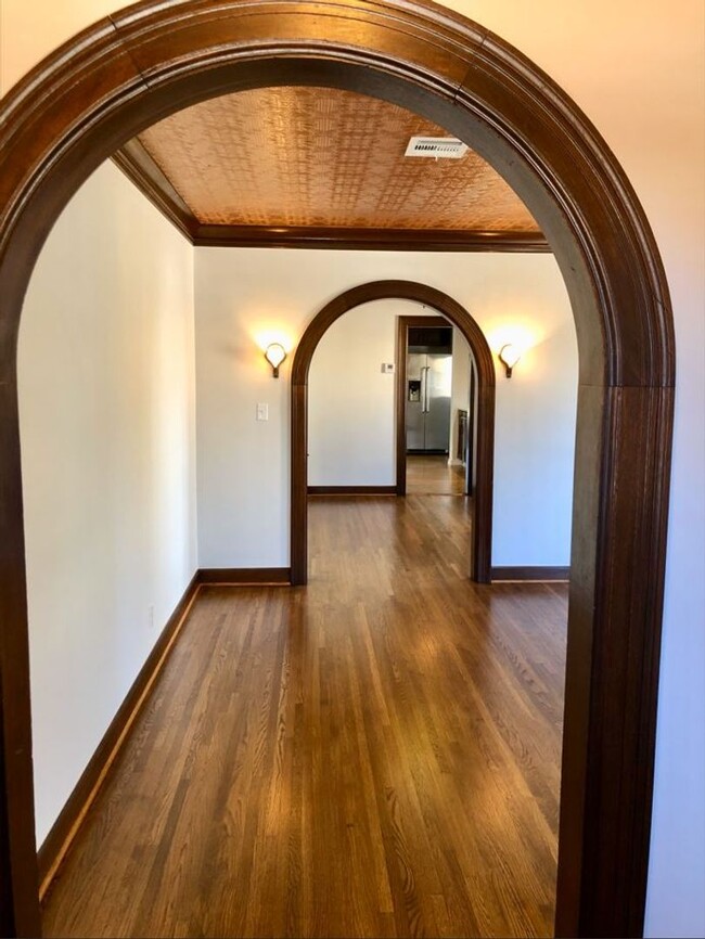 Foto del edificio - Beautifully renovated single-level home in...