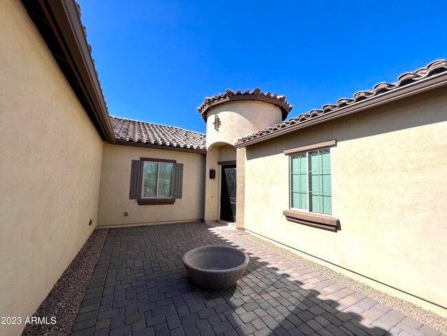 Building Photo - 8628 N Pierre Ct