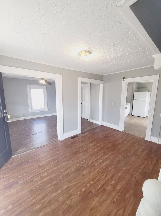 Foto del edificio - Two-Bedroom Single Family Home in Downtown...