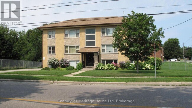 Photo du bâtiment - 126 Waverley Dr