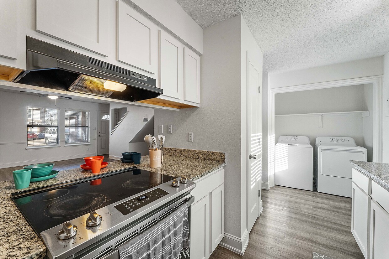 Primary Photo - Reserve on Central Townhomes