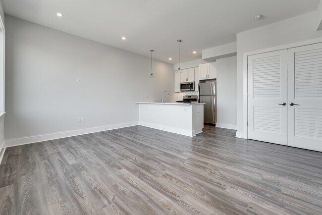 Foto del edificio - 658 Grand St