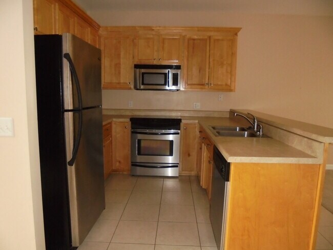 Building Photo - Eagle Landing Townhomes, Enterprise, AL