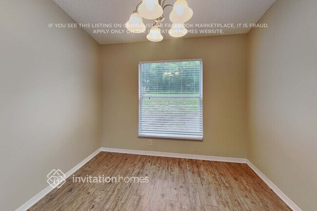 Foto del edificio - 2624 Lake Jackson Cir
