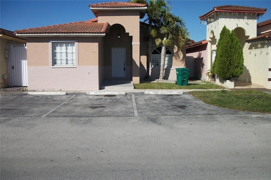 Photo - 9307 NW 121st Street Unit 77
