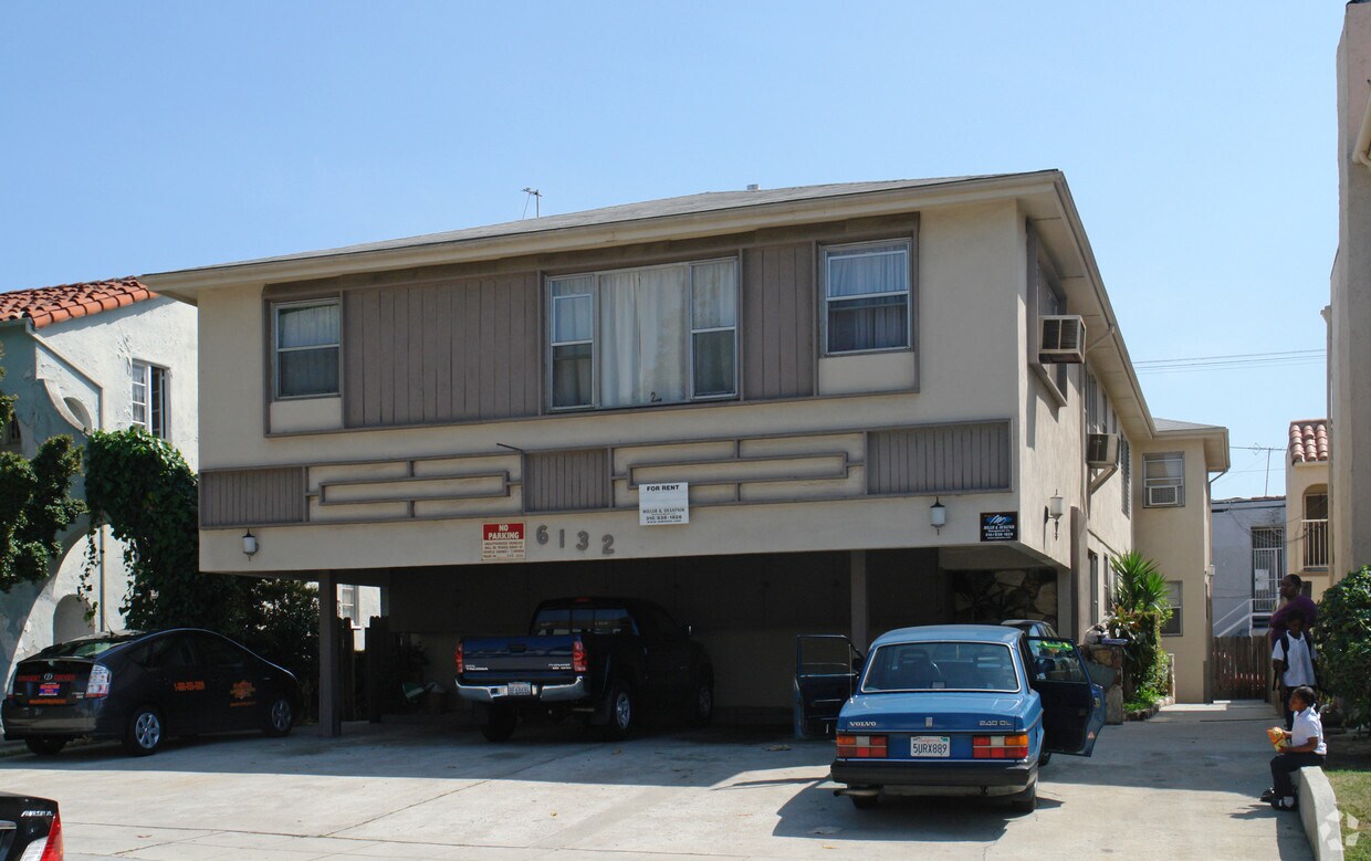 Primary Photo - 6132 Alcott St