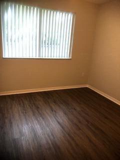 Foto del edificio - 200 Crestwood Ct N