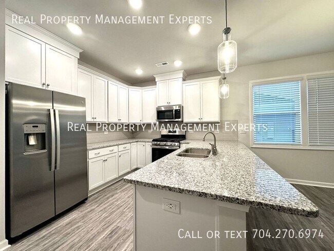 Foto del edificio - 8197 McCormick St
