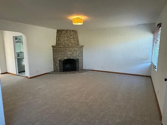 Primary Photo - 317 Alta Vista Dr