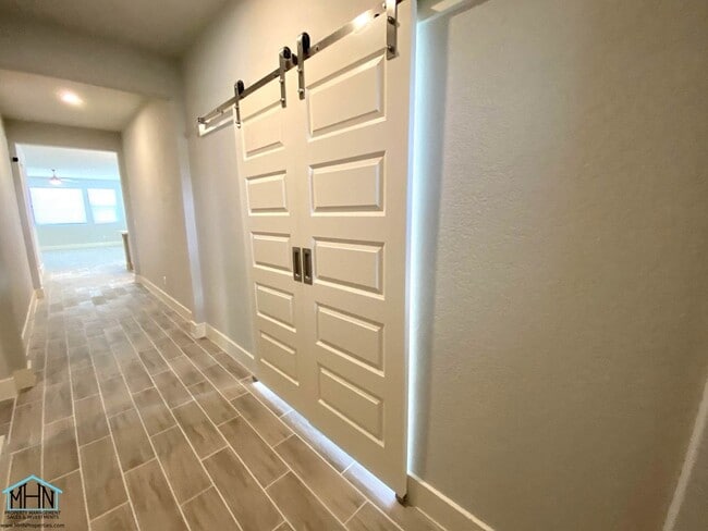 Foto del edificio - Smart Home Haven: Where Comfort Meets Cool...