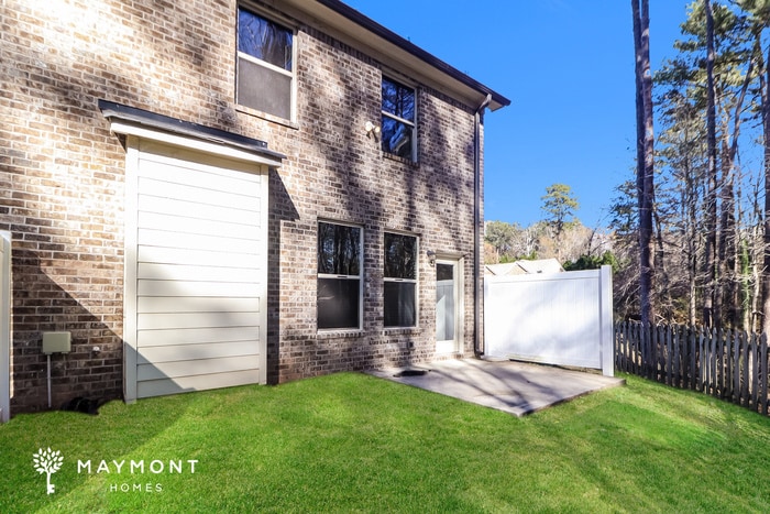 Building Photo - 271 Green Bridge Ct SE