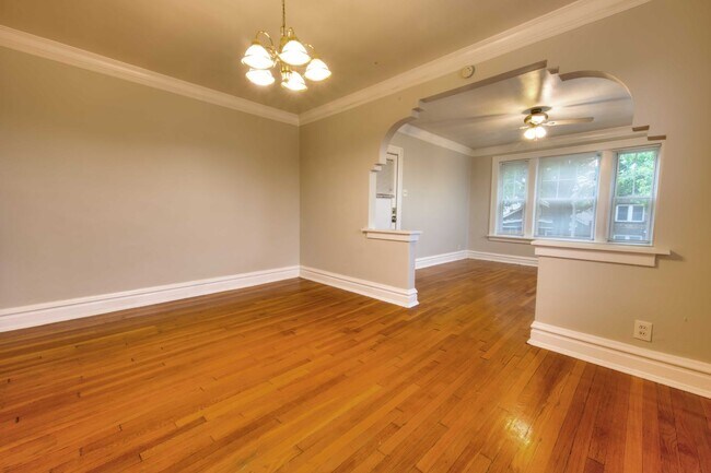 Foto del edificio - 3931 Parker Ave