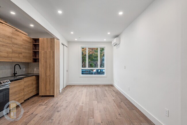 Foto del edificio - 176 Quincy St