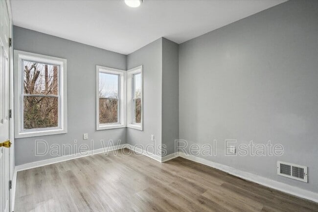 Photo - 4277 Mantua Ave House