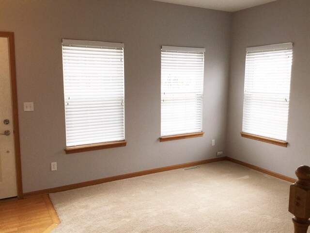 Building Photo - 1492 Mamerow Ln