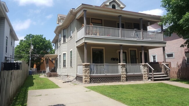 Home - 3228 3rd Ave S