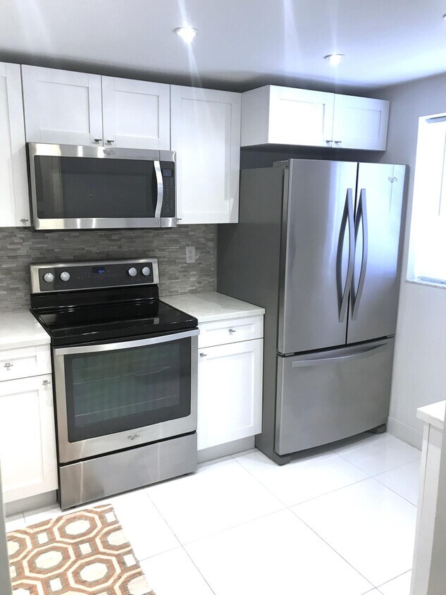 Primary Photo - 9539 Boca Cove Cir