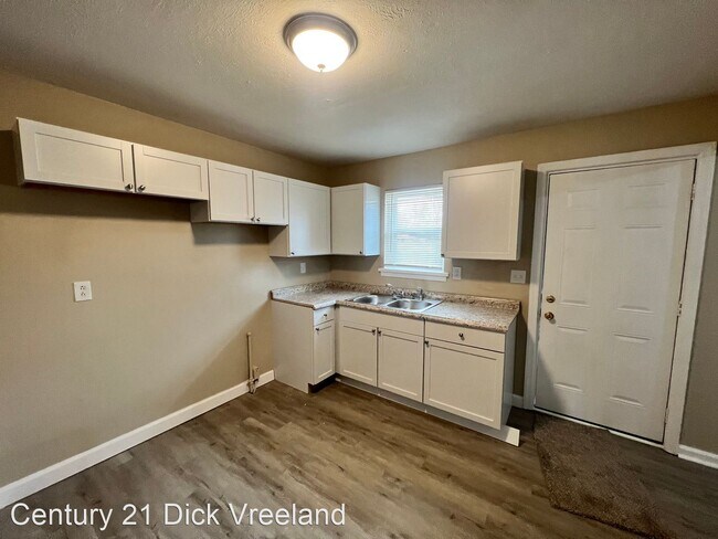 Building Photo - 3 br, 1 bath House - 3706 Foreman Ln