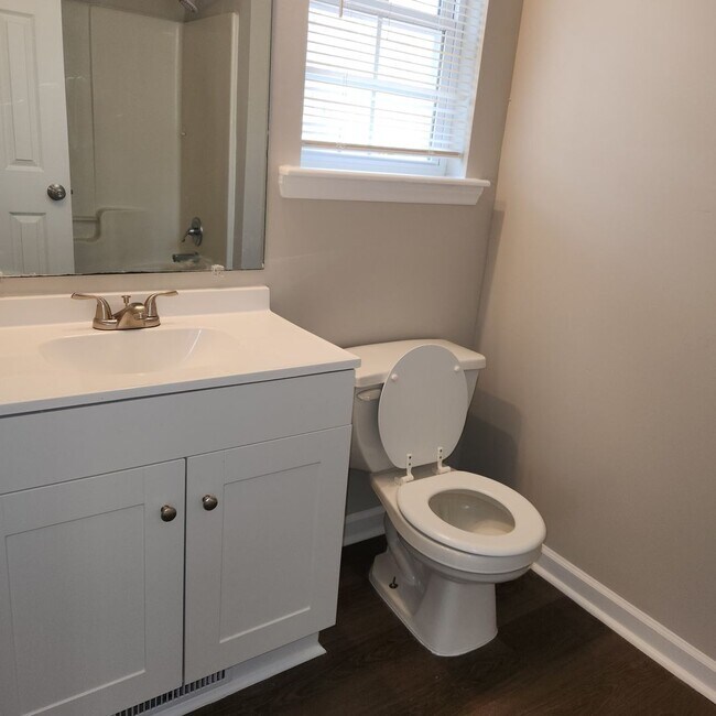 Foto del edificio - 3 Bedroom House for Rent Youngsville