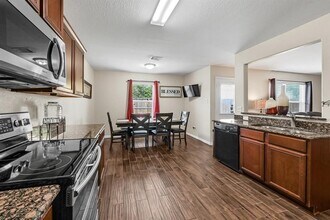 Building Photo - 11210 Hall Meadows Ct