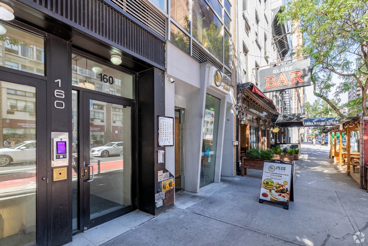 Entrance - 160 E 23rd St