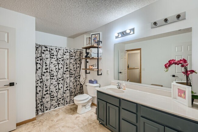 Foto del edificio - 10991 Oak Grove Cir