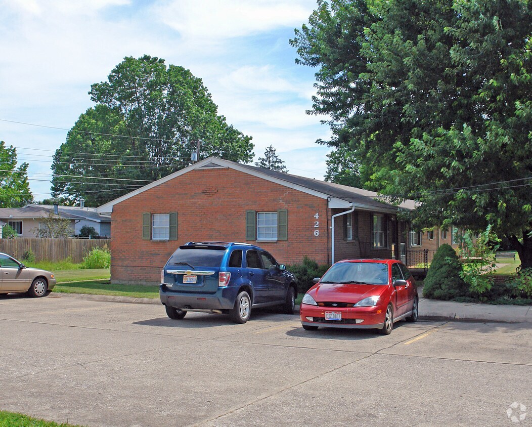 Primary Photo - 426 S Walnut St