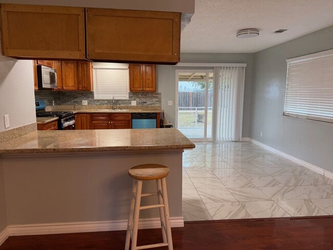 Foto del edificio - Nice home for rent in Hanford