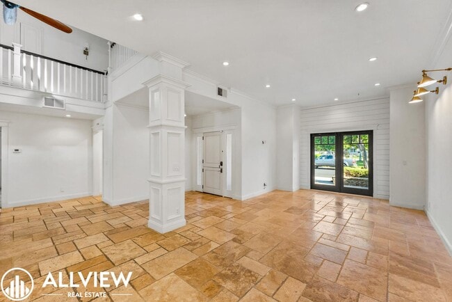 Building Photo - Remodeled 5-Bedroom Irvine Retreat with Lo...