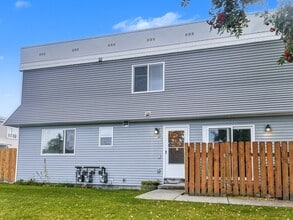 Building Photo - 4008 Reka Dr