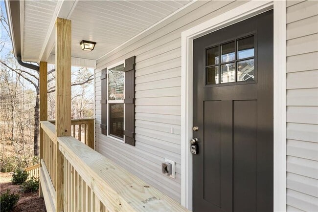 Building Photo - 3 bedroom/2.5 bath Like New in Forsyth Cou...