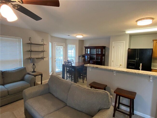 Foto del edificio - 575 Fox Creek Crossing
