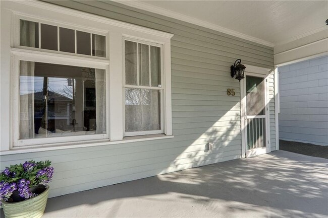 Building Photo - 85 Waddell St NE