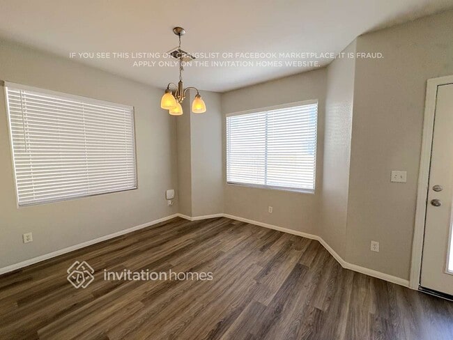 Building Photo - 720 Easter Lily Pl