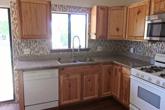 Building Photo - 7601 E Cocopah Dr