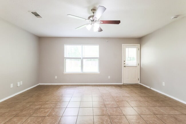 Building Photo - 10005 Sterling Pl Dr