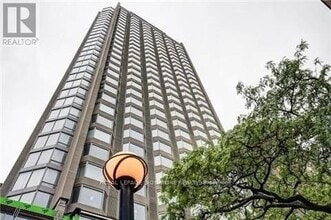 Building Photo - 155 Yorkville Ave