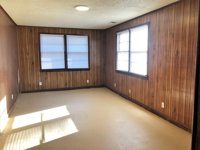 Foto del edificio - 1473 Haviland Cir