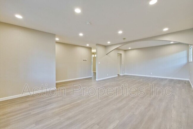 Building Photo - 7908 Festival Ct
