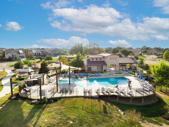Building Photo - Amazing 5 Bedroom Home - Georgetown