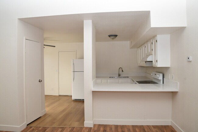 Foto del edificio - 5168 Greene Ln