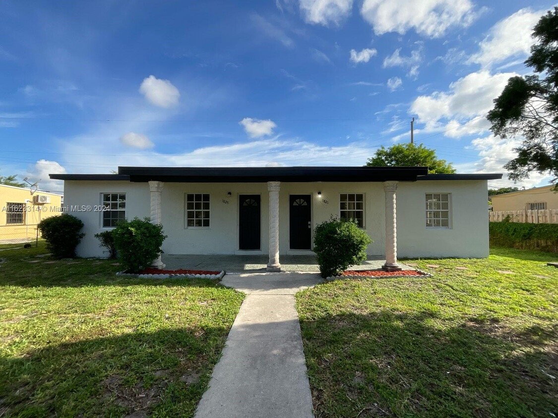 Foto principal - 1825 NW 74th St