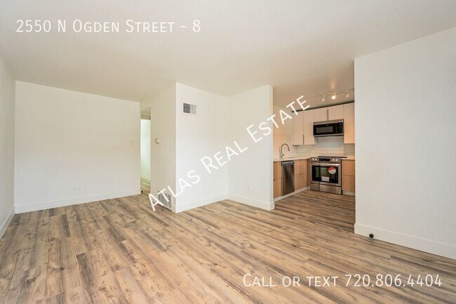 Foto del edificio - Gorgeous Renovated 3-Bed, 2 Bath with all ...