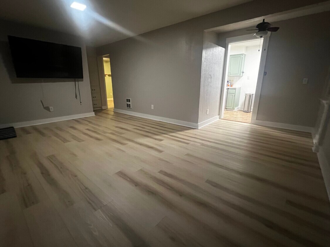 Foto principal - 4211 S Scott St