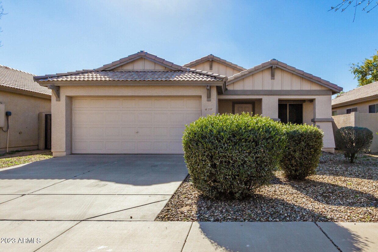 2337 W Gaby Rd, Phoenix, AZ 85041 House for Rent in Phoenix, AZ