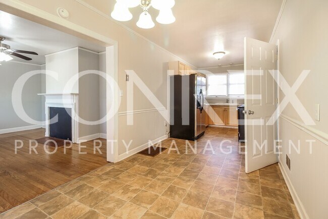 Building Photo - Wonderful 4 bedroom 2.5 bathroom home