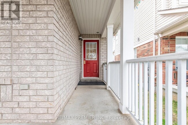 Building Photo - 215 Garth Massey Dr
