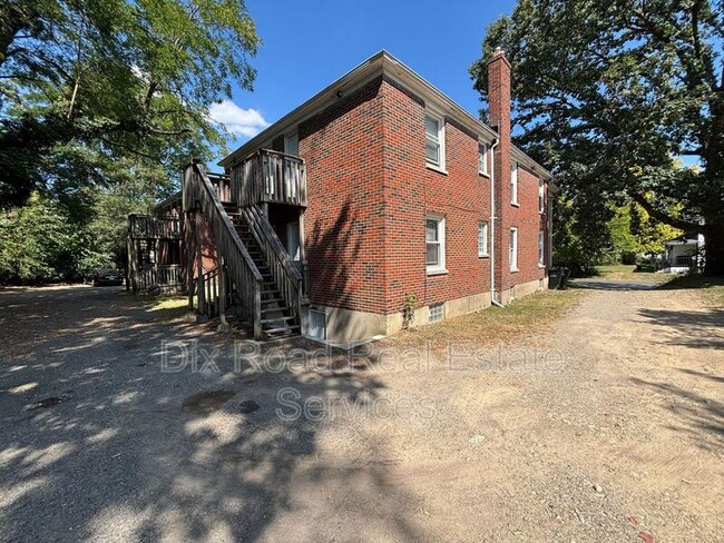 Building Photo - 1111 Richmond Ave